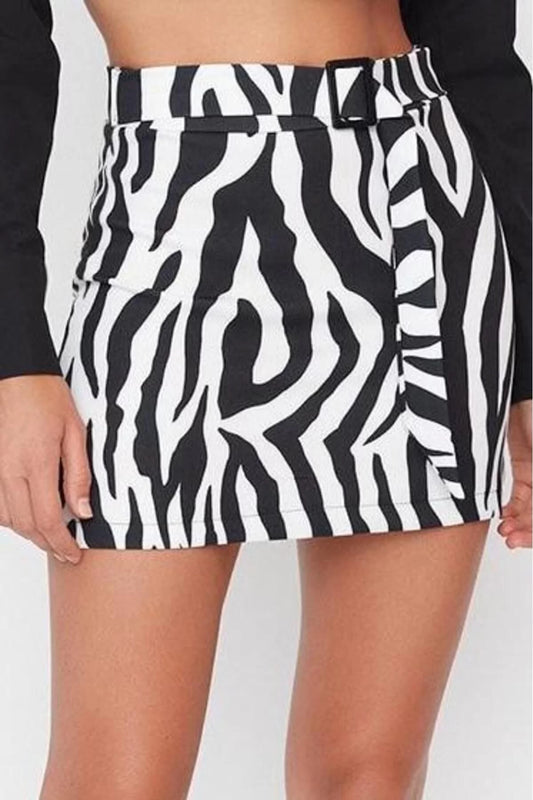 Women Fashion Style Mini Unlined Woven Animal Pattern Belted Mini Woven Skirt