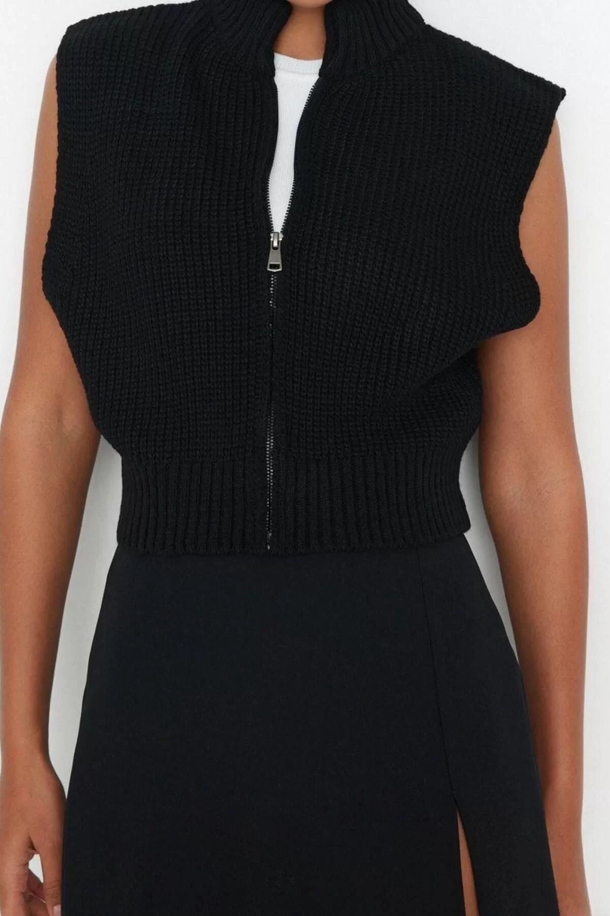 Women's Fashion Stylish Stand Collar Standard Sleeve Crop Zipper Basic Knitwear Vest