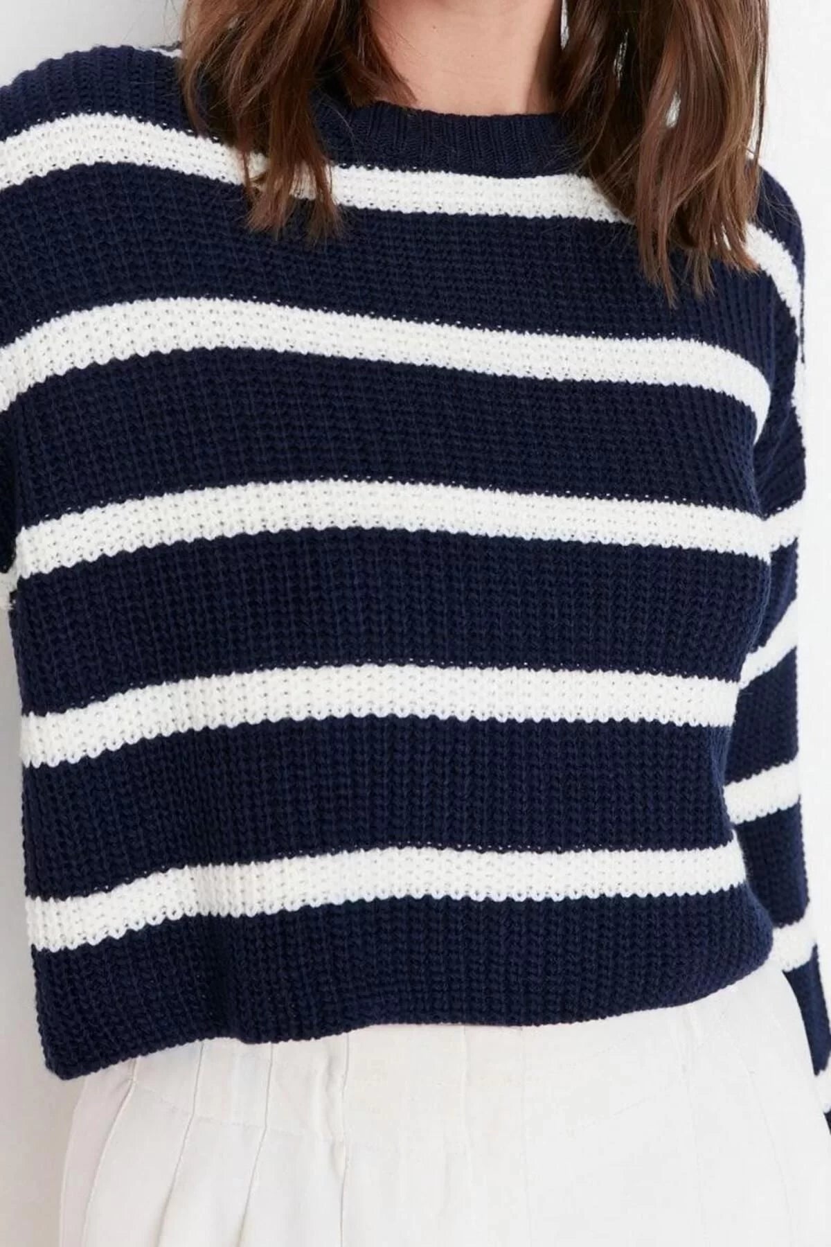 Women Fashion Stylish Crew Neck Low Sleeve Crop Basic Striped Knitwear Sweater