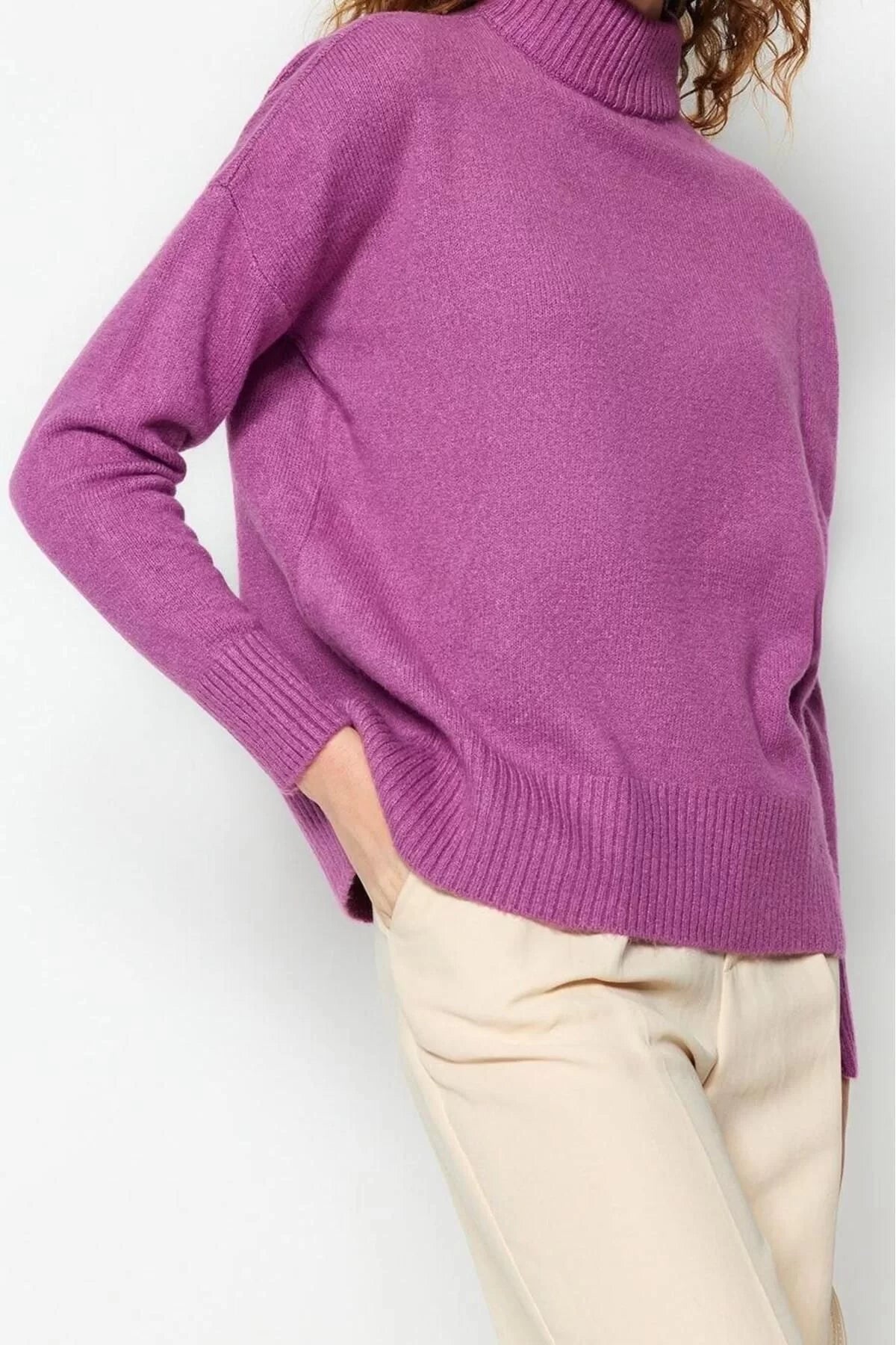 Women's Fashion Stylish Stand Collar Low Sleeve Regular Wide Fit Soft Texture Knitwear Sweater