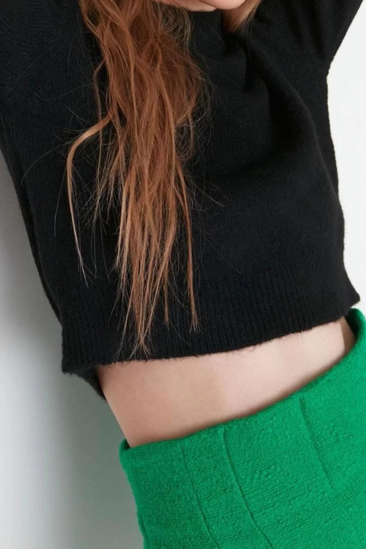 Women Fashion Stylish Crew Neck Regular Sleeve Crop Soft Textured Knitwear Sweater