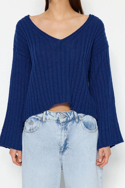 Women Fashion Stylish V Neck Standard Sleeve Crop Wool Wide Pattern Basic Knitwear Sweater