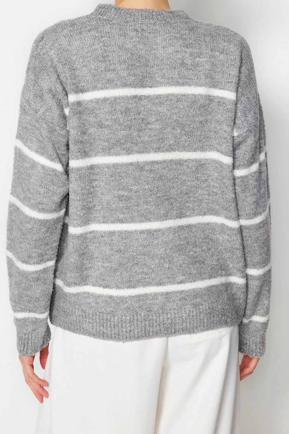 Women Fashion Stylish Crew Neck Standard Sleeve Regular Boucle Striped Knitwear Sweater