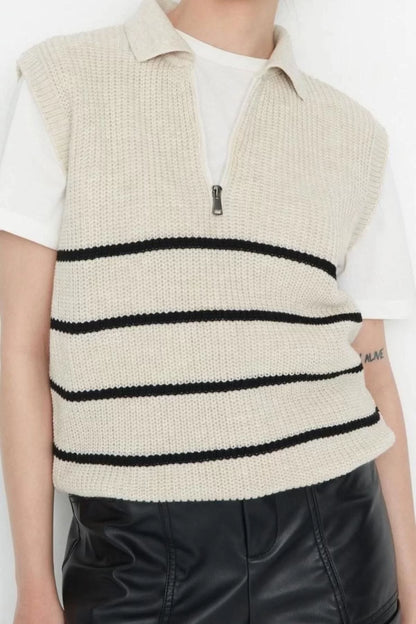 Women Fashion Stylish Polo Collar Standard Sleeve Regular Zipper Striped Knitwear Sweater