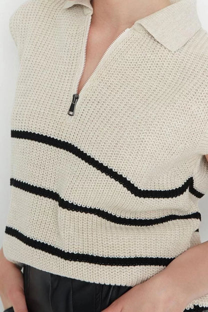 Women Fashion Stylish Polo Collar Standard Sleeve Regular Zipper Striped Knitwear Sweater