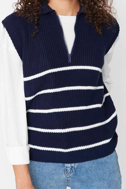 Women Fashion Stylish Polo Collar Standard Sleeve Regular Zipper Striped Knitwear Sweater