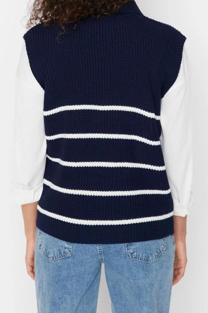 Women Fashion Stylish Polo Collar Standard Sleeve Regular Zipper Striped Knitwear Sweater