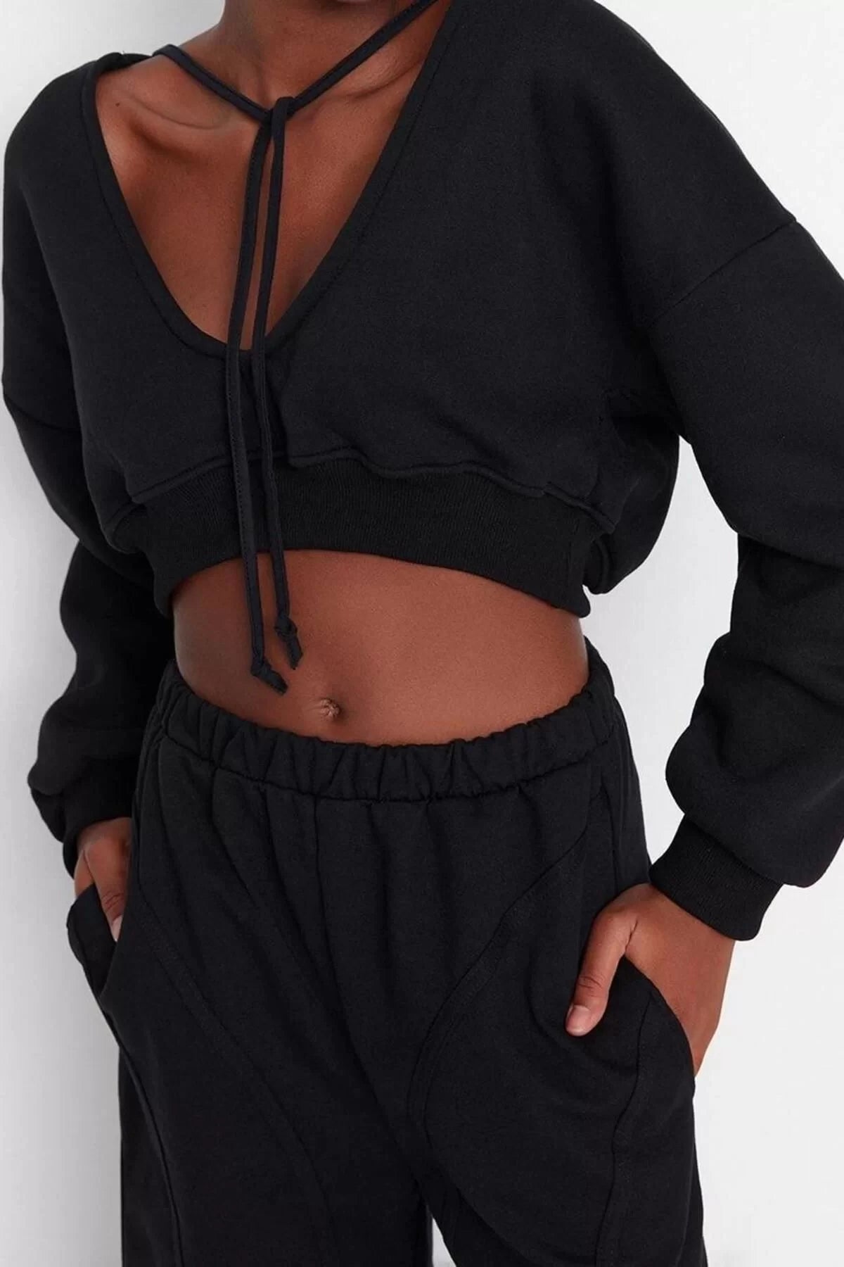 Women's Relaxed Hooded Low Sleeve Crop Thick Polar Fleece Inside V Neck Relaxed Cut Crop Knitted Sweatshirt