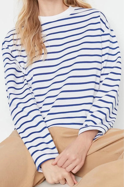 Women Fashion Stylish Oversize Crew Neck Low Sleeve Long Striped Wide Cut Thin Knitted Sweatshirt