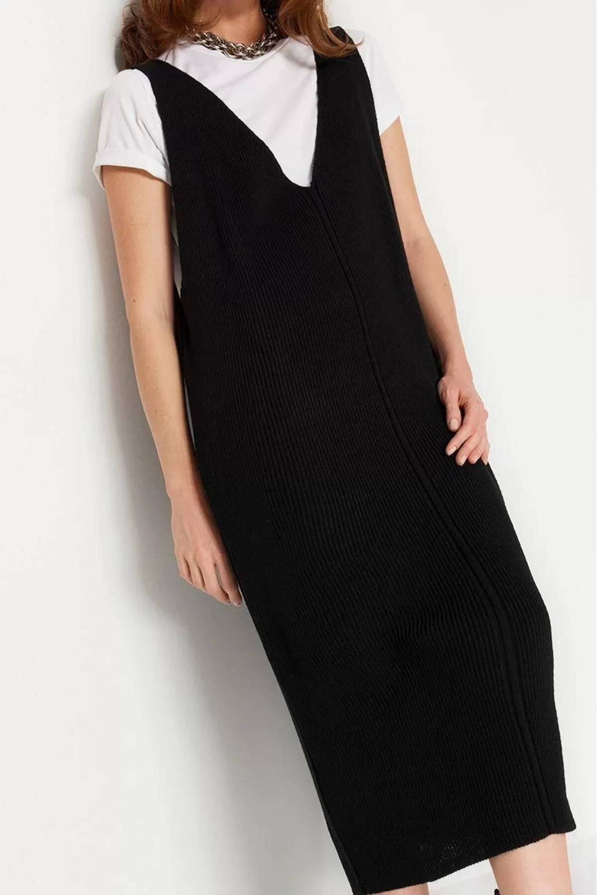 Women Fashion Stylish Maxi Length V Neck Regular Black Knitted Vest Dress