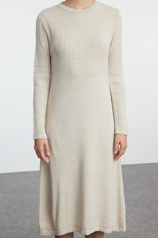 Women Fashion Stylish Midi Length Stand Collar Oversize Wide Pattern Knitwear Sweater Dress