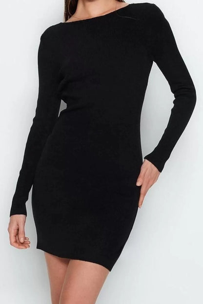 Women Fashion Stylish Mini Length Crew Neck Slim Knitwear Back Pearl Detail Dress