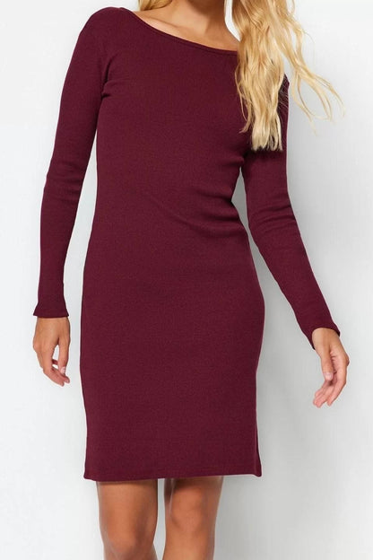 Women's Fashion Mini Length Crew Neck Slim Ribbed Back Detailed Fitted Body-Smoothing Flexible Knitted Dress