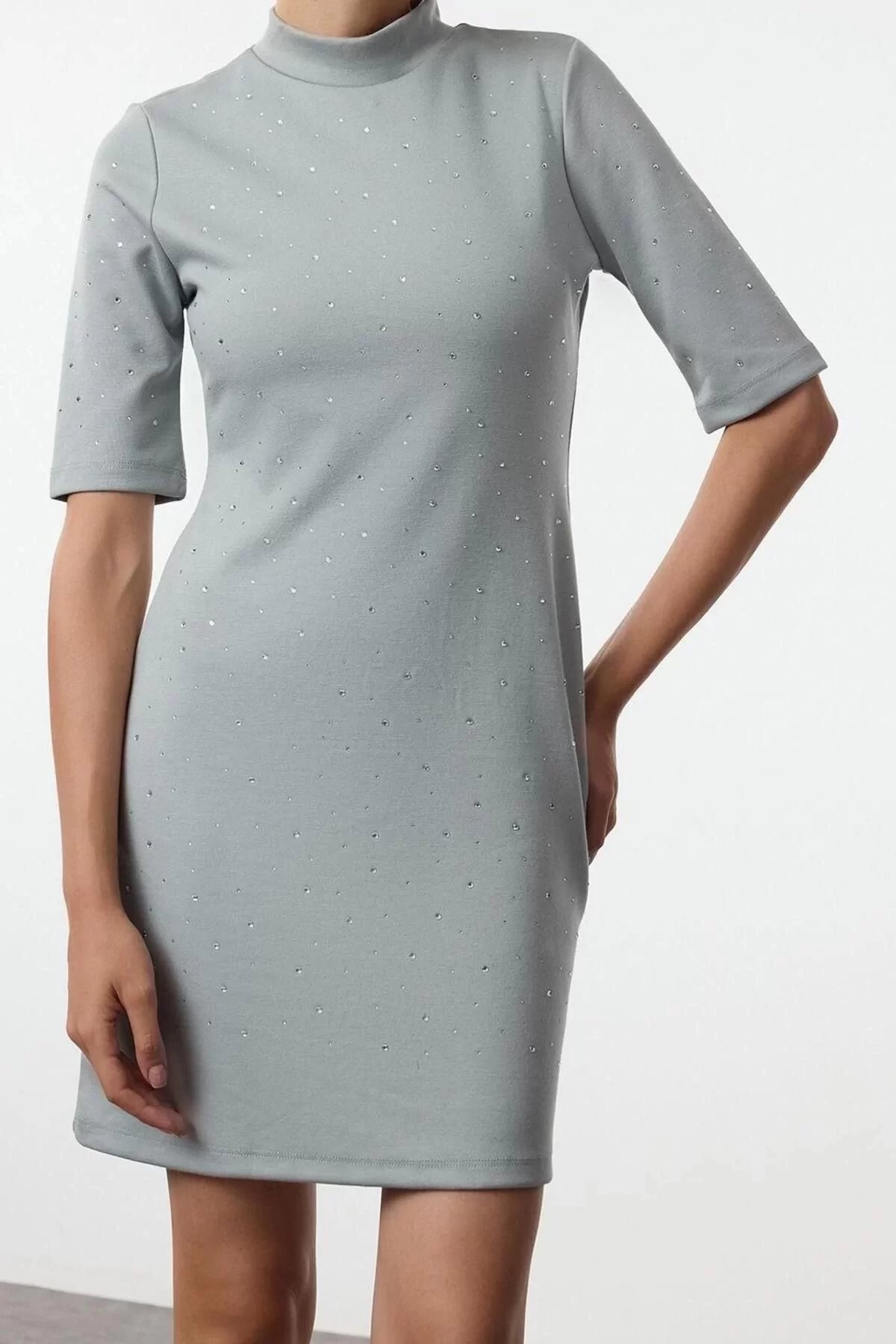 Women Fashion Mini Length Crew Neck Slim Stone Detailed Skater Waist Open Short Sleeve Knitted Pencil Dress