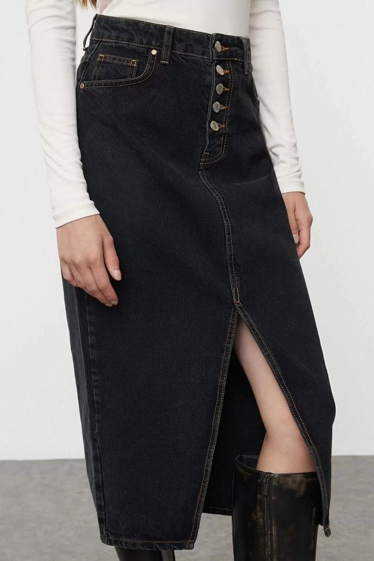 Women Fashion Style Midi Unlined Denim Front Button Slit Midi Denim Skirt