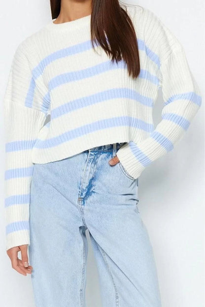 Women Fashion Stylish Crew Neck Regular Sleeve Crop Striped Knitwear Sweater