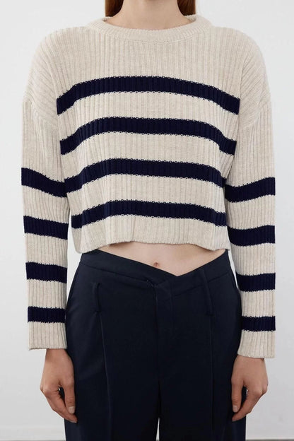 Women Fashion Stylish Crew Neck Regular Sleeve Crop Striped Knitwear Sweater