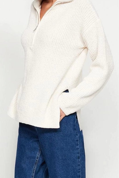 Women Fashion Stylish Stand Collar Low Sleeve Regular Wide Pattern Knitwear Sweater