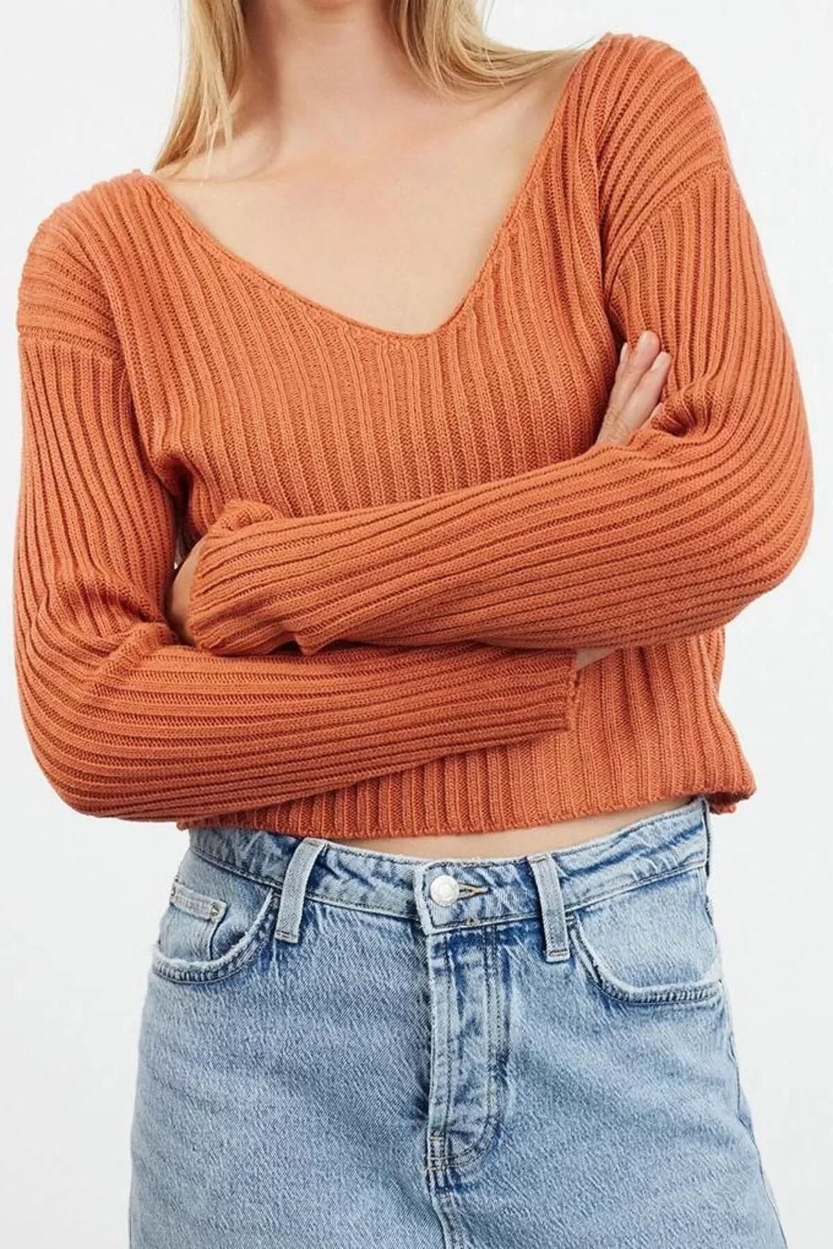 Women Fashion Stylish V Neck Standard Sleeve Crop Basic Knitwear Sweater