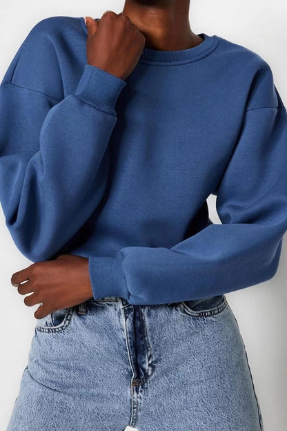 Women Fashion Stylish Crop Stand Collar Low Sleeve Crop Casual Cut Crop Basic Thick Polar Fleece Knitted Sweatshirt