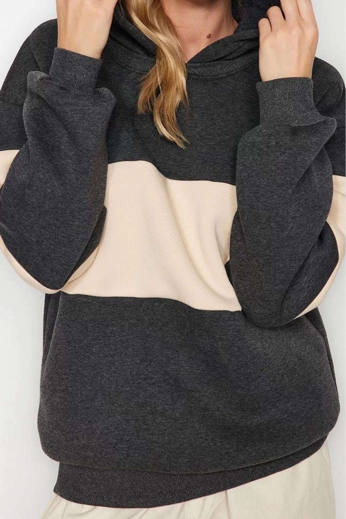 Women's Fashion Stylish Loose Hooded Low Sleeve Long Thick Fleece Inside Wide Pattern Knitted Sweatshirt