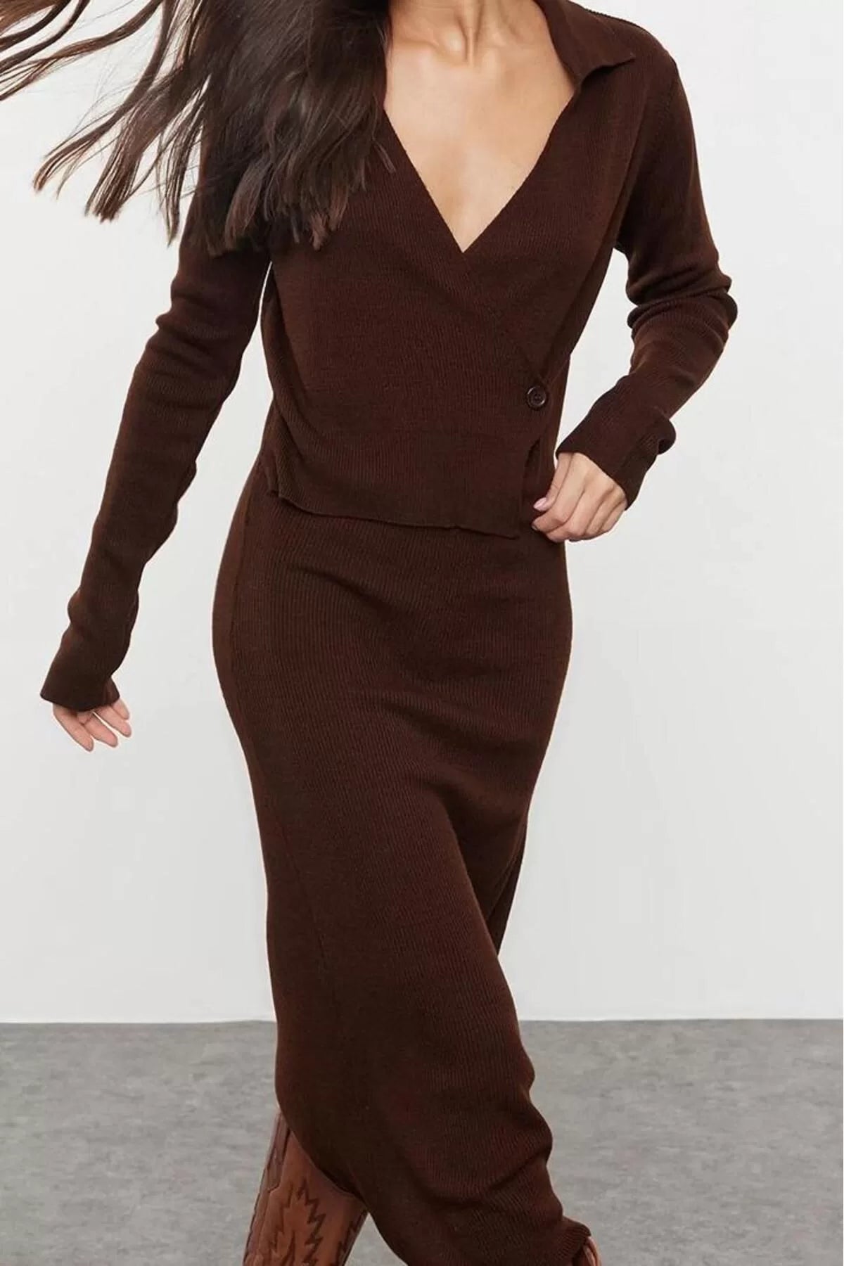 Women Fashion Stylish Midi Length Double Breasted Regular Knitted Plain Dress