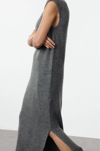 Women Fashion Stylish Maxi Length Crew Neck Regular Knitwear Soft Texture Slit Detailed Vest Dress