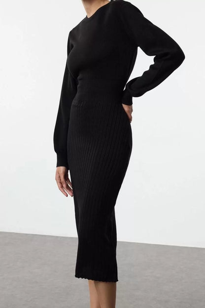 Women Fashion Stylish Midi Length Crew Neck Regular Dark Knitwear A-Line Form Fit Dress