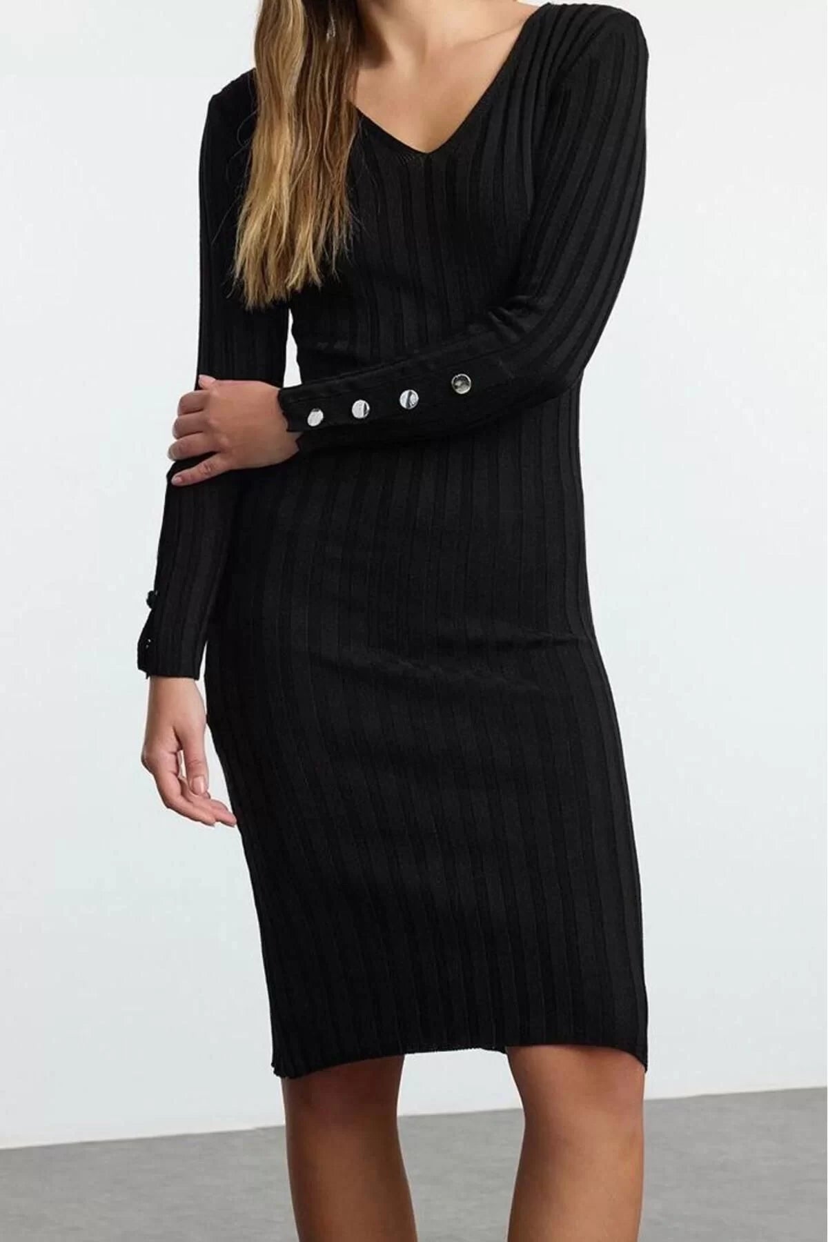 Women Fashion Stylish Midi Length V Neck Regular Knitwear Basic Dress