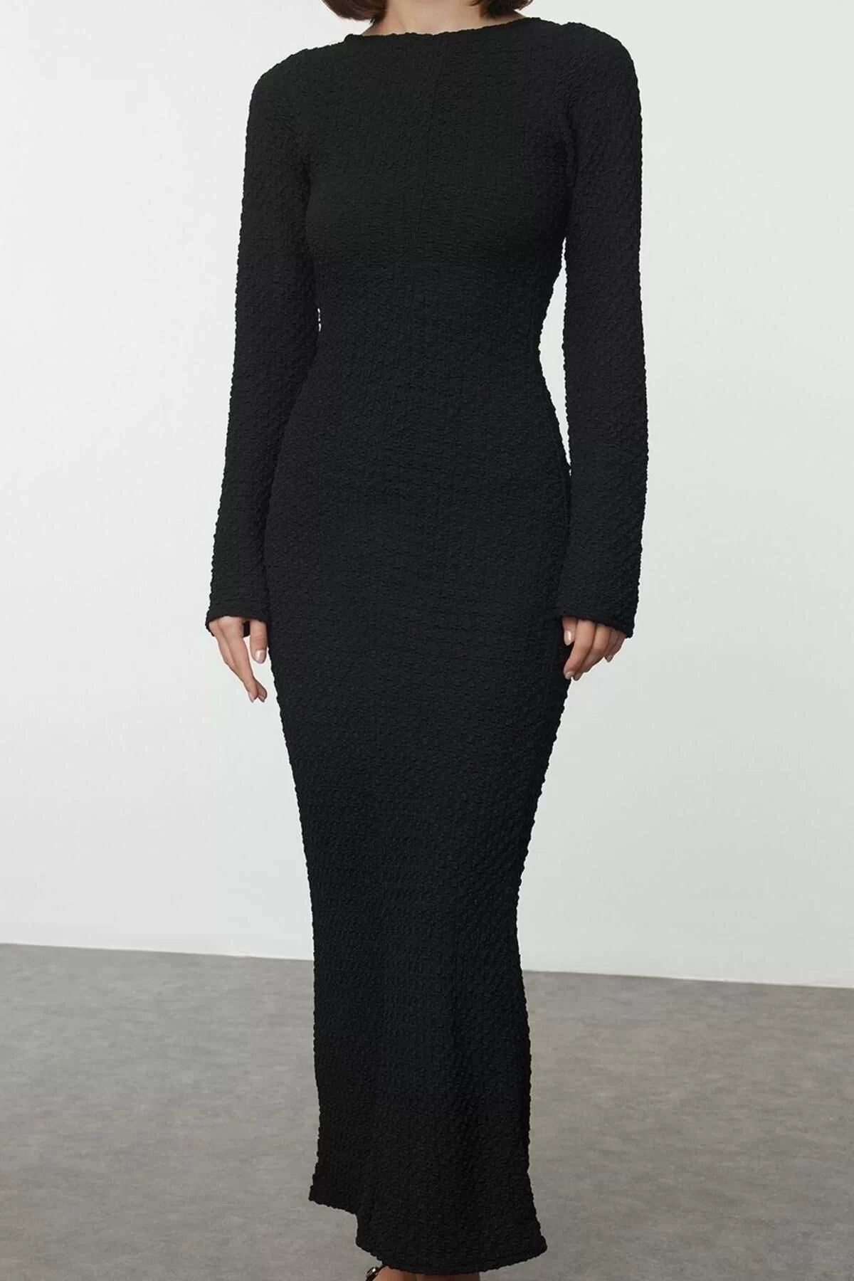 Women Fashion Stylish Maxi Length Boat Neck Slim Plain Textured Fitted Bodycon Knitted Dress