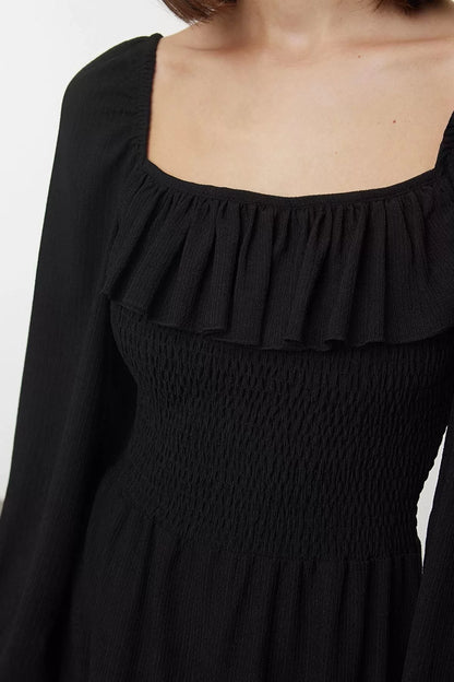 Women Fashion Midi Length Square Neck Slim Gather Drape Detail Long Sleeve Crepe Textured Fabric Knit Dress