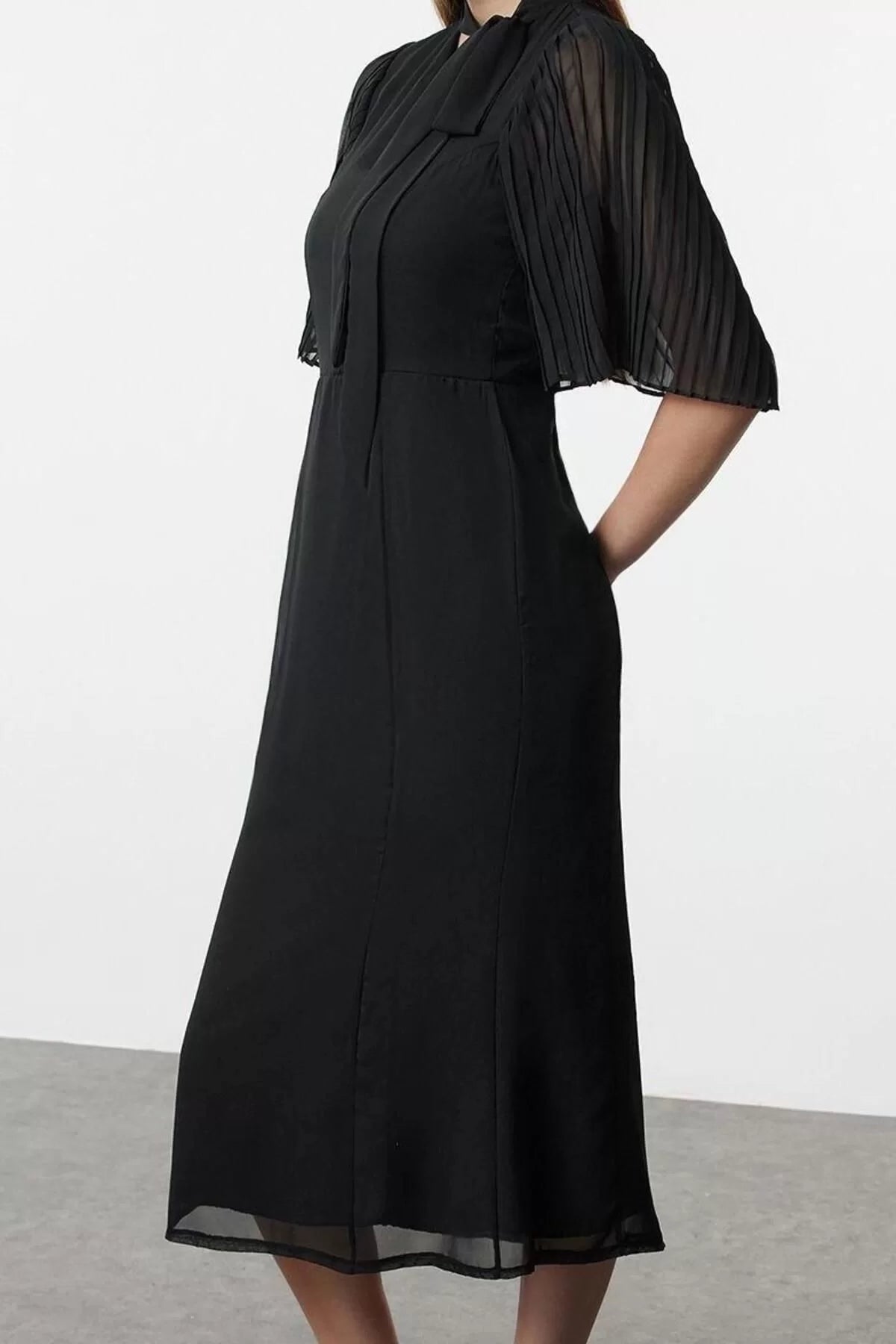 Women's Midi Length Stand Collar Pleated Sleeves Tied Collar A Cut Lined Chiffon Woven Winter Dress