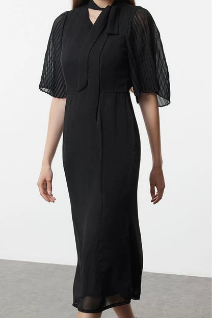 Women's Midi Length Stand Collar Pleated Sleeves Tied Collar A Cut Lined Chiffon Woven Winter Dress