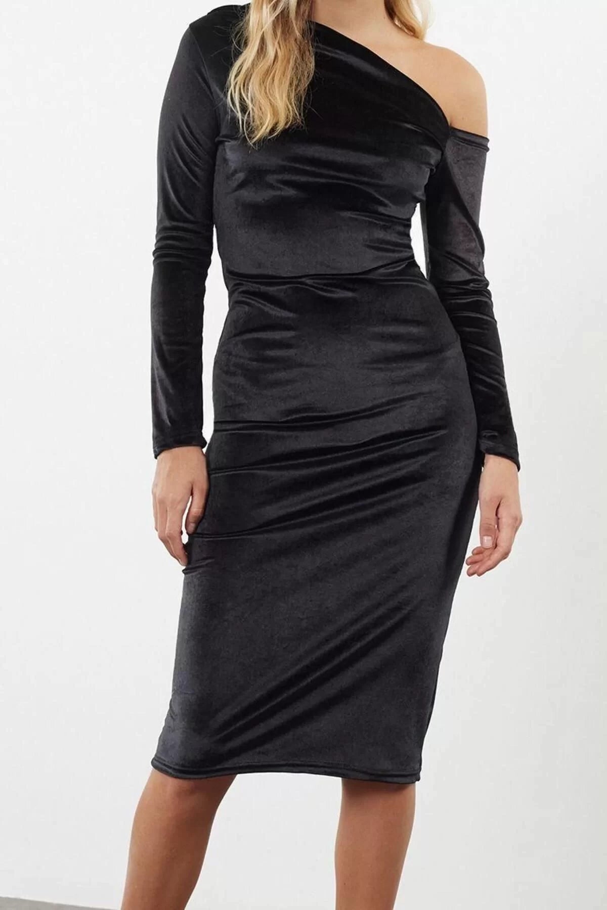 Women Fashion Stylish Midi Length Asymmetrical Collar Slim Plain One Shoulder Detail Draped Fitted Knitted Dress