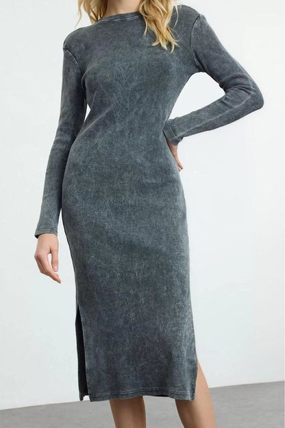 Women Fashion Stylish Maxi Length Stand Collar Slim Plain Washed Faded Effect Zero Sleeve Flexible Knitted Dress