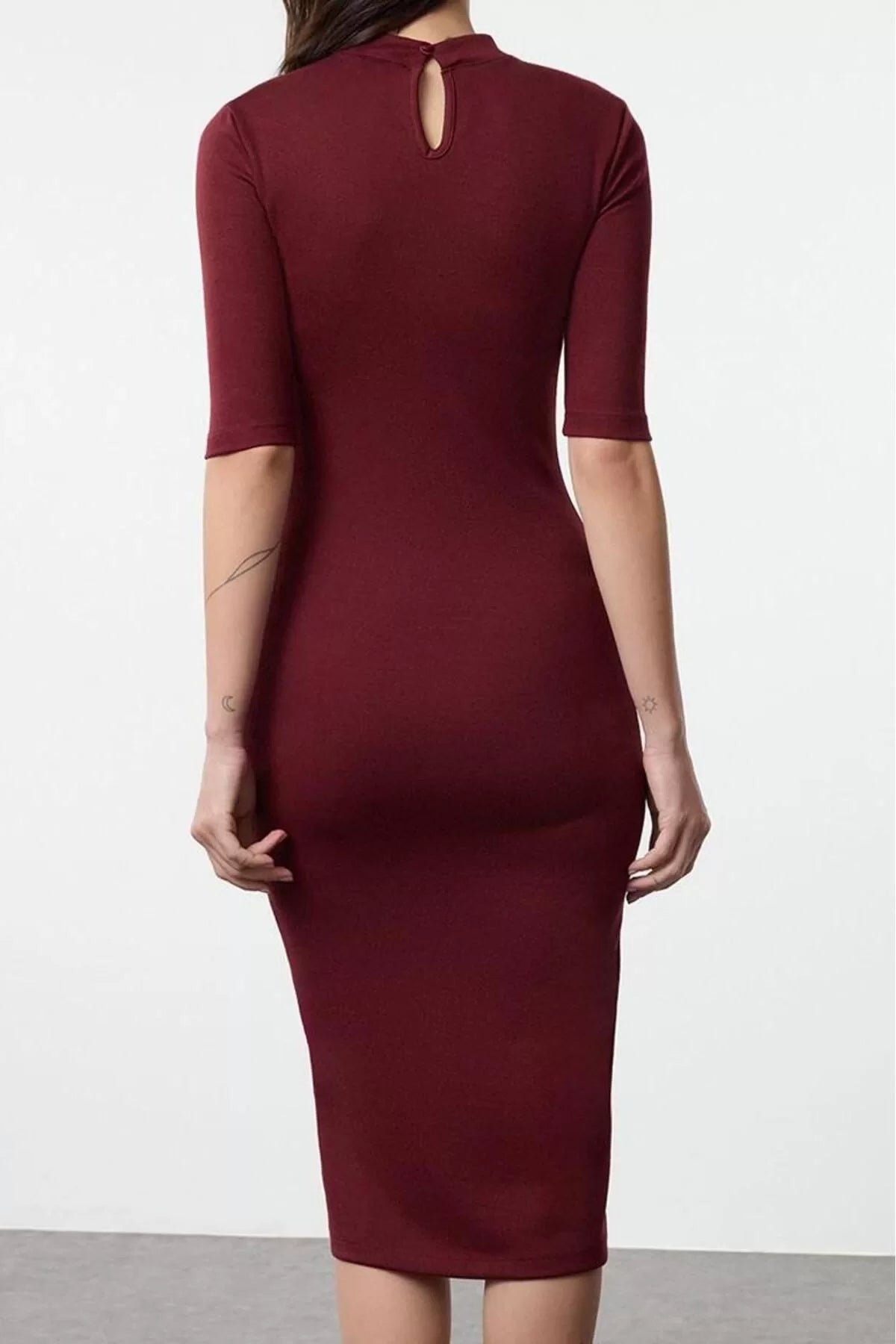 Women Fashion Stylish Midi Length Stand Collar Slim Bodycone Fitted Three Quarter Sleeve Knitted Dress