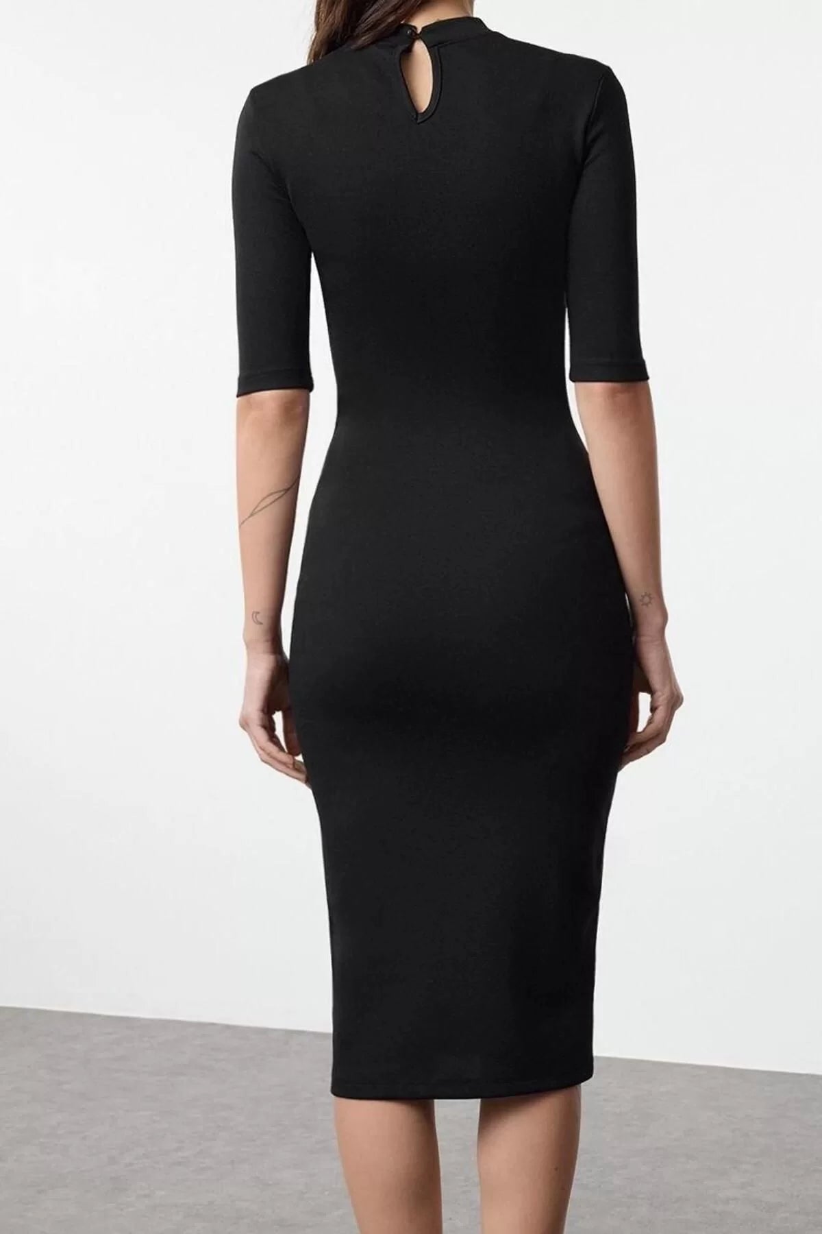 Women Fashion Stylish Midi Length Stand Collar Slim Bodycone Fitted Three Quarter Sleeve Knitted Dress