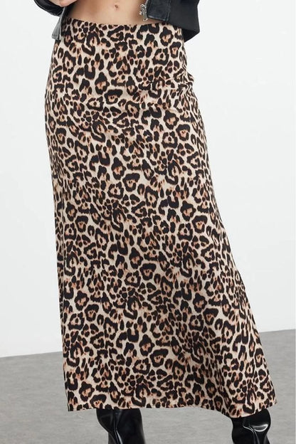 Women Fashion Style Maxi Unlined Woven Leopard Animal Patterned Maxi Length Woven Skirt