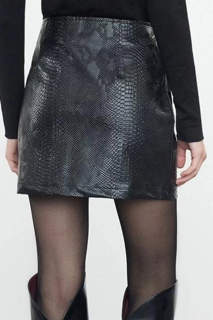 Women Fashion Style Mini Unlined Woven Croco Faux Leather Fabric Mini Length Woven Skirt