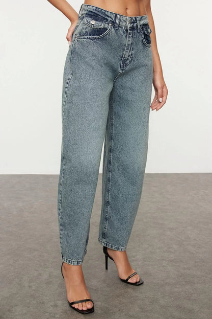 Women Fashion Stylish Jeans Wide Leg Long Length Denim Blue Pocket Detailed High Waist Jeans