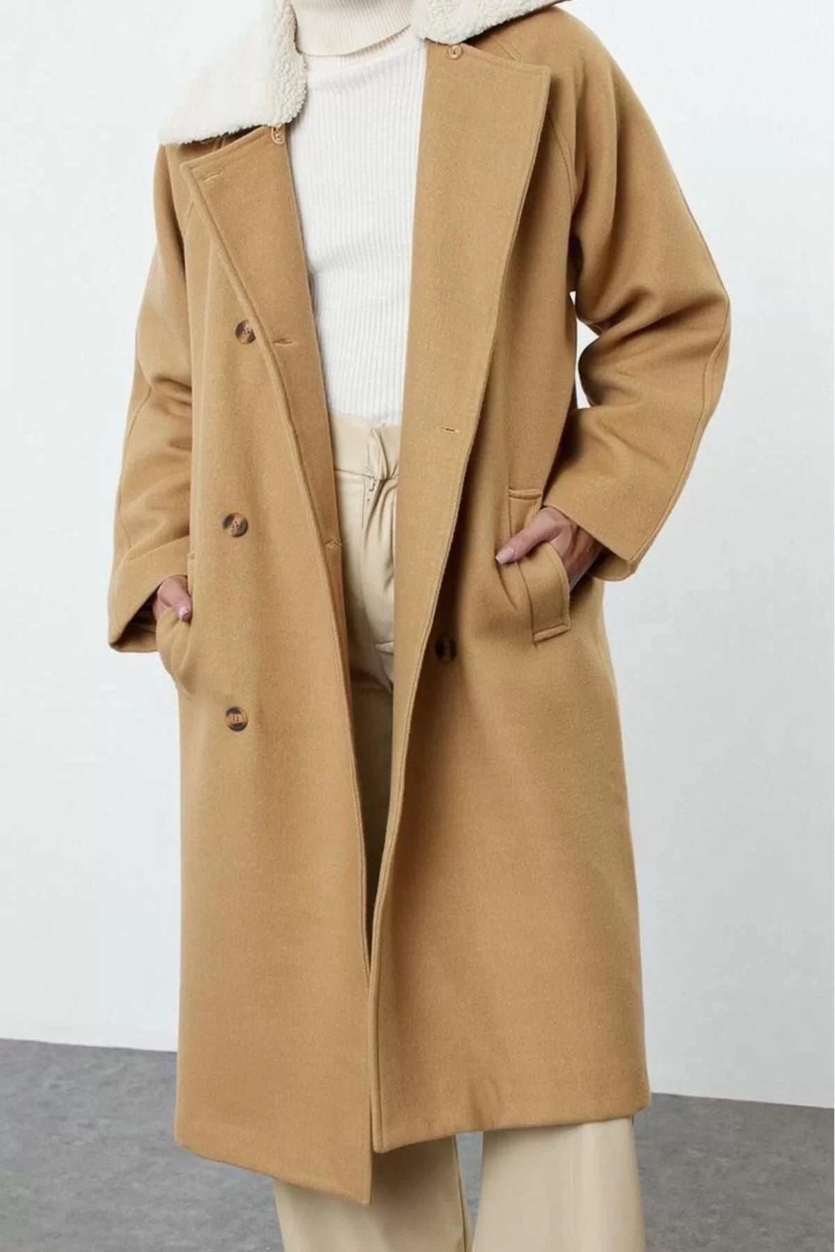 Women Fashion Stylish Regular Jacket Collar Long Plain Lined Regular Collar Plush Detailed Wool Coat