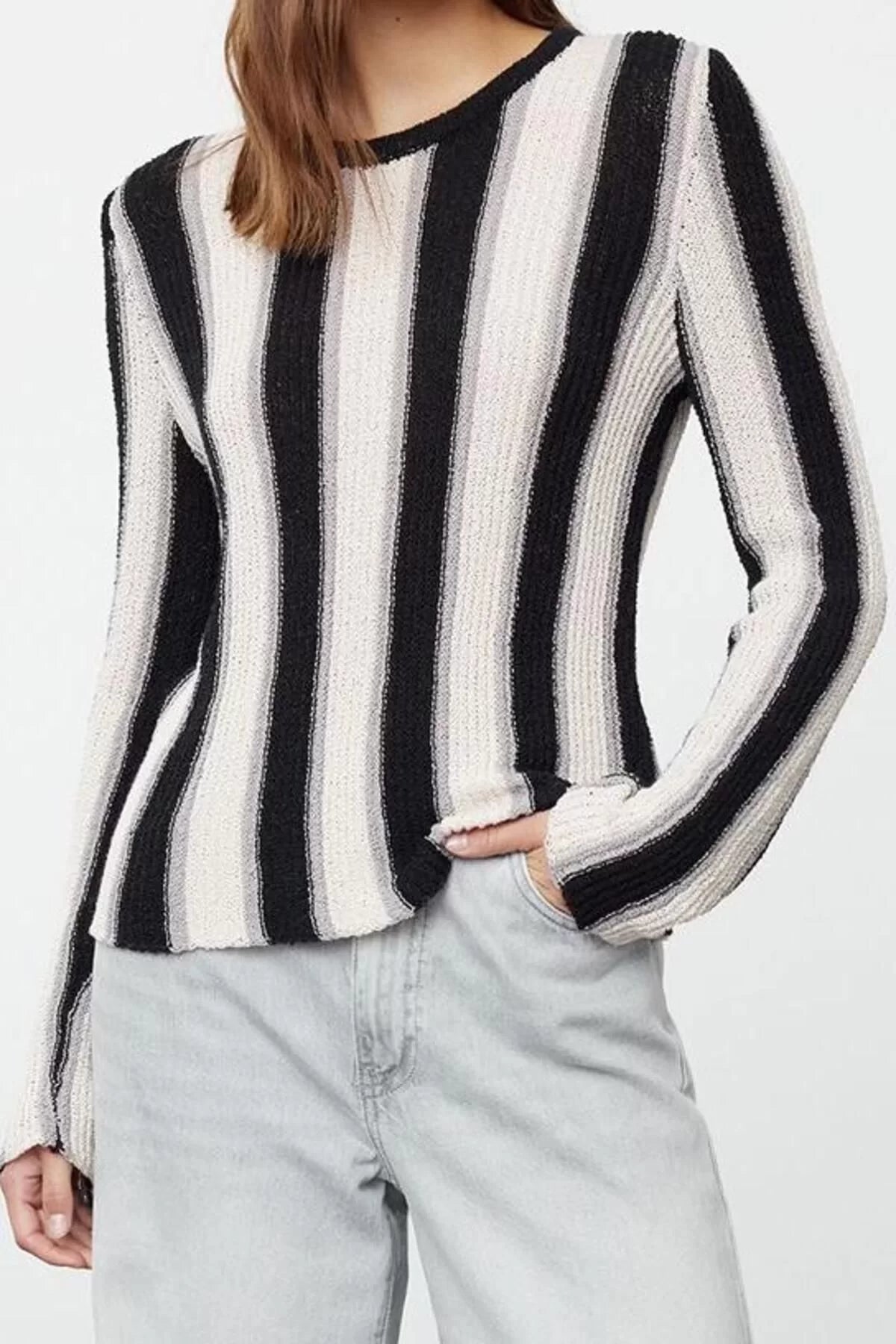 Women Fashion Stylish Crew Neck Standard Sleeve Regular Cotton Color Block Thin Knit Sweater