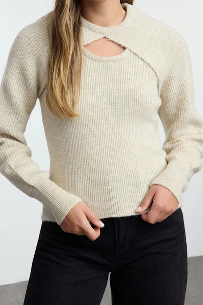 Women Fashion Stylish Crew Neck Standard Sleeve Regular Soft Textured Double-breasted Knitwear Sweater