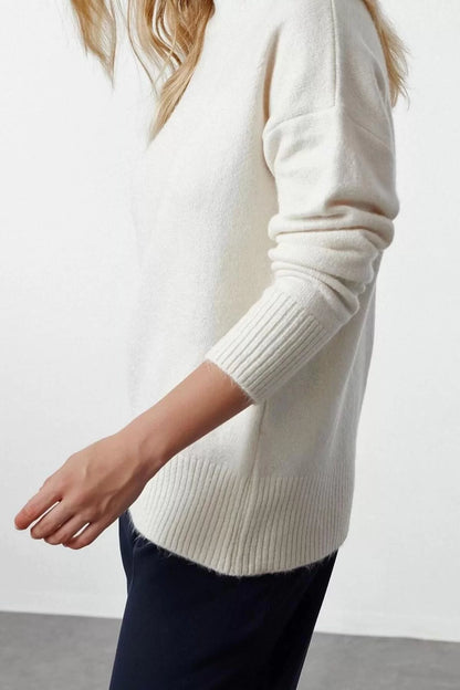 Women Fashion Stylish Stand Collar Standard Sleeve Regular Woolen Basic Knitwear Sweater