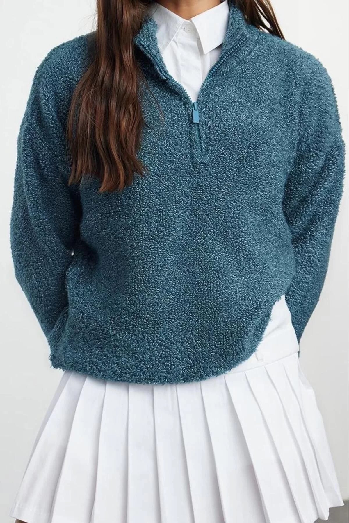 Women Fashion Stylish Stand Collar Standard Sleeve Regular Boucle Yarn Zippered Knitwear Sweater