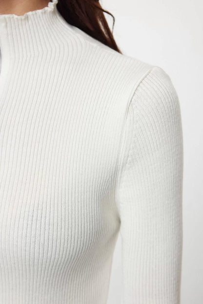 Women Fashion Stylish Stand Collar Standard Sleeve Regular Cotton Blend Couple Zipper Thin Knitwear Sweater