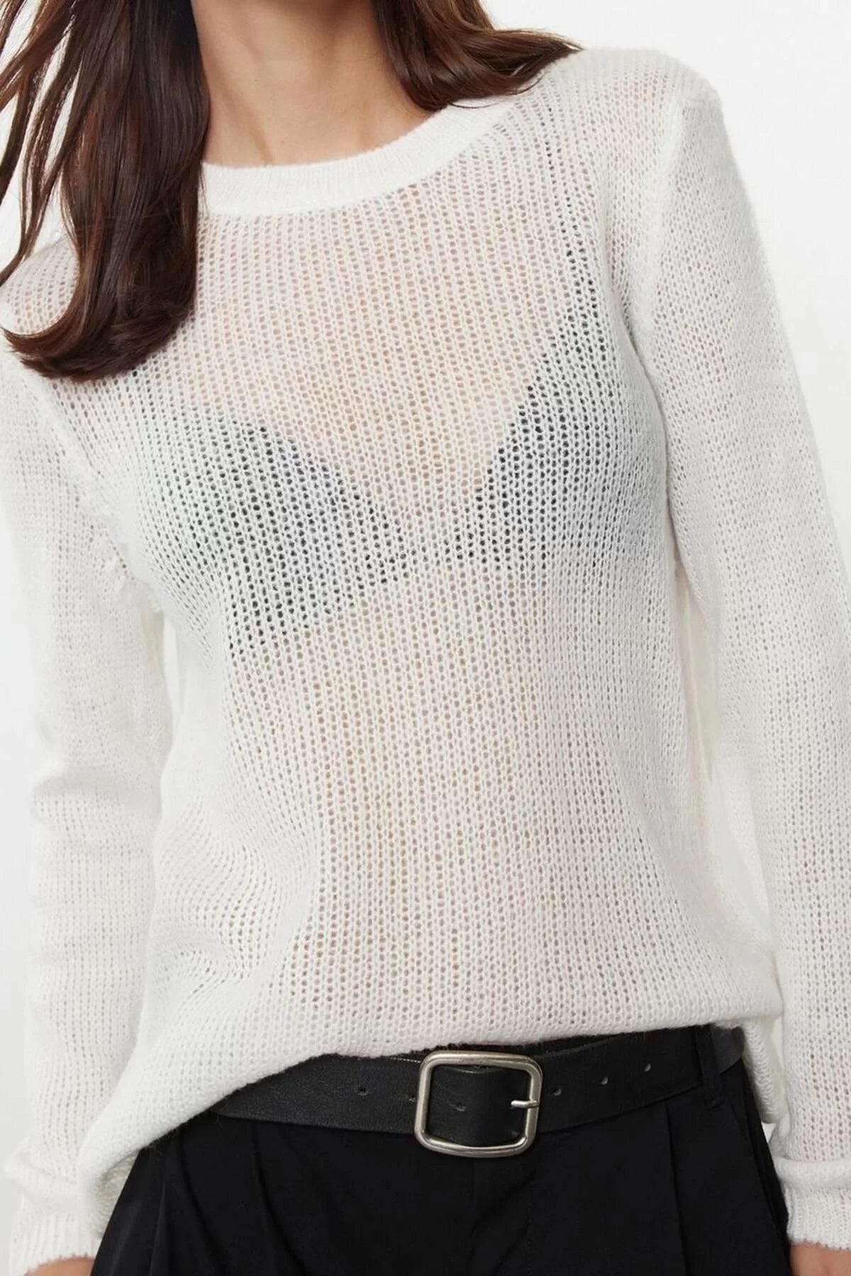 Women Fashion Stylish Crew Neck Standard Sleeve Regular Soft Textured Loose Knit Basic Knitwear Sweater