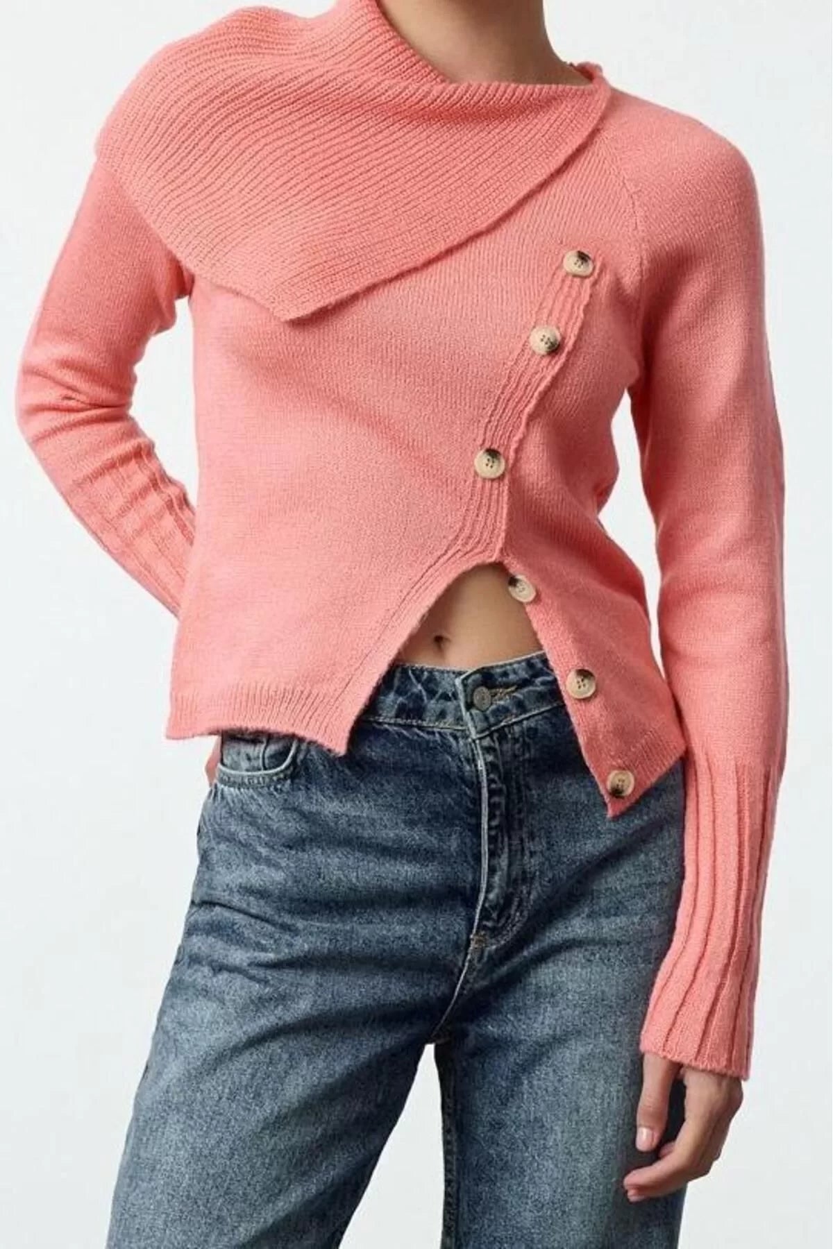 Women's Fashion Stylish Turn-down Collar Standard Sleeve Regular Asymmetric Button Detail Soft Texture Knitwear Sweater