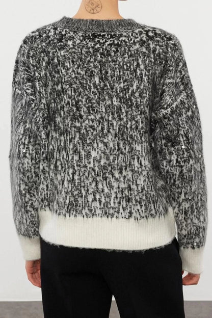 Women Fashion Stylish Crew Neck Standard Sleeve Regular Soft Textured Patterned Knitwear Sweater