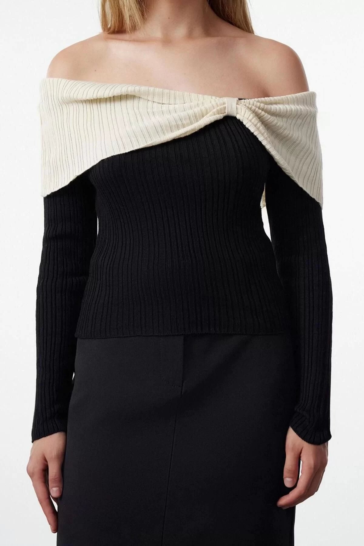 Women Fashion Stylish Carmen Collar Standard Sleeve Regular Ecru001 Color Block Knitwear Sweater